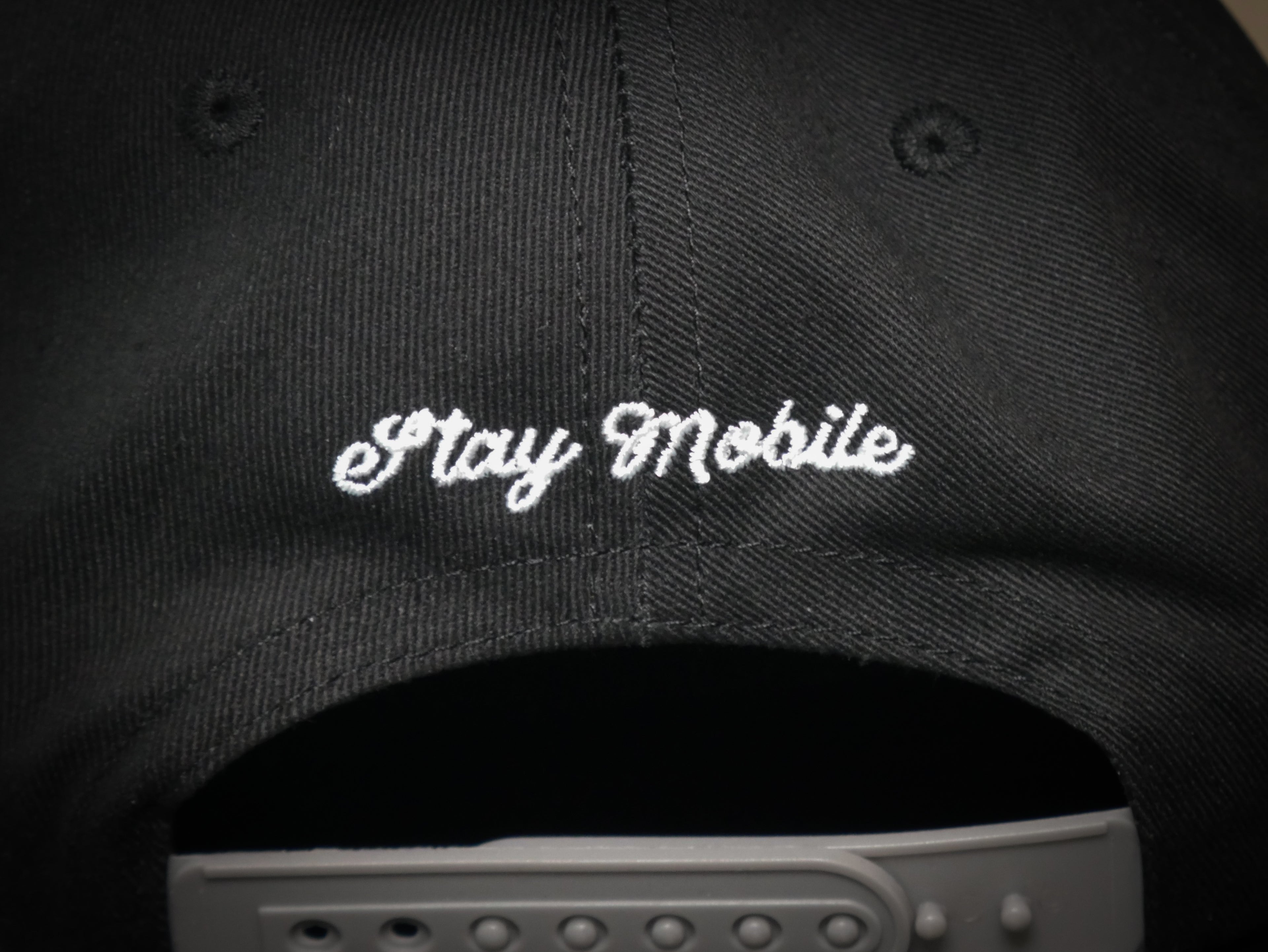 Mobile Summer Pack 🧢☀️ (Black)